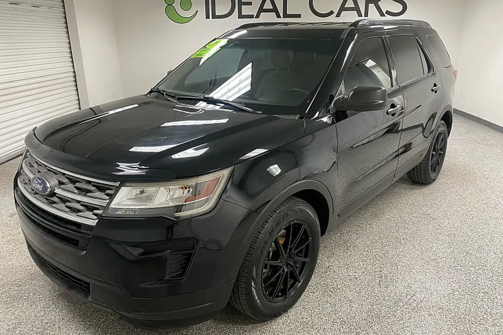 2018 Ford Explorer Base photo 1