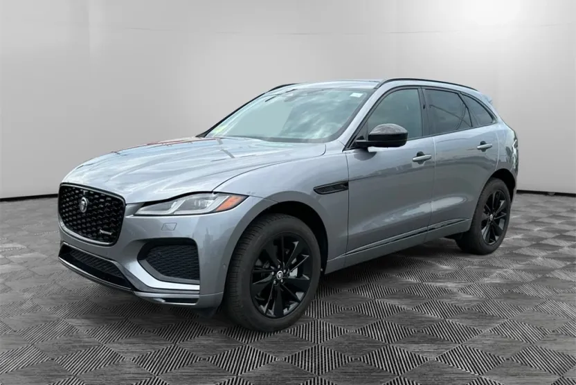 2024 Jaguar F-PACE P250 R-Dynamic S photo 1