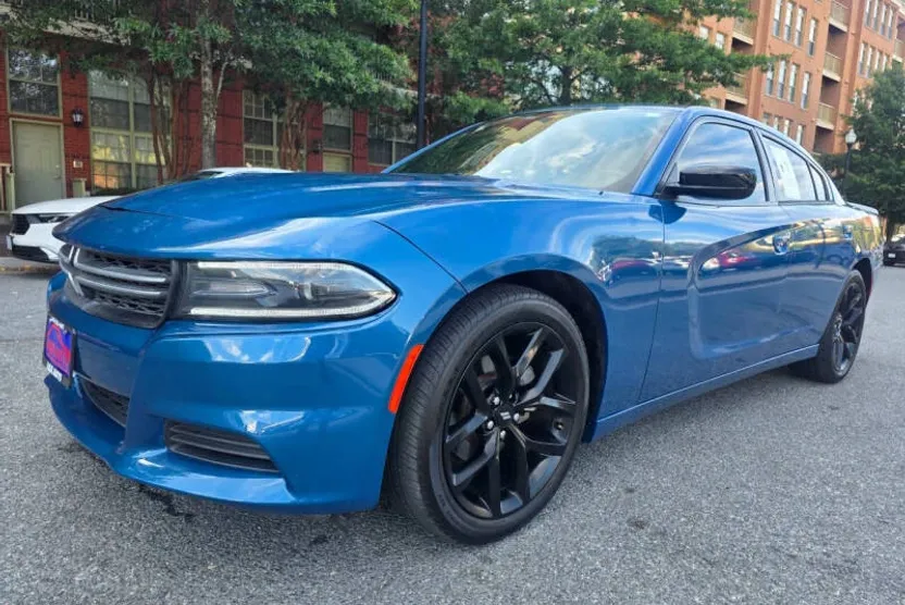 2021 Dodge Charger SXT photo 1