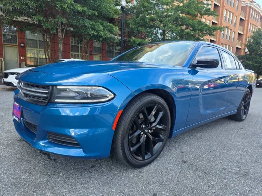 2021 Dodge Charger SXT photo 1