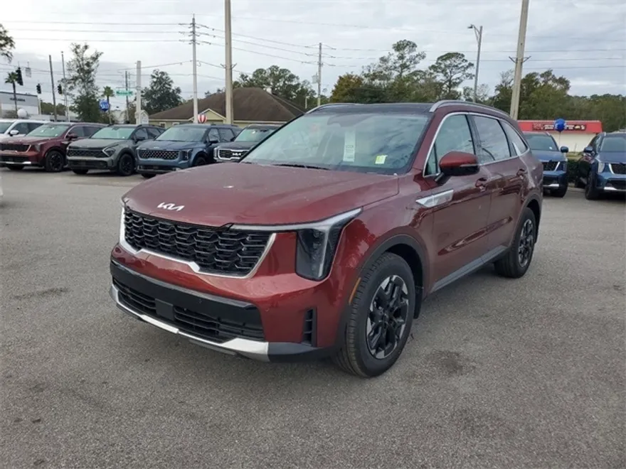2025 Kia Sorento S photo 1