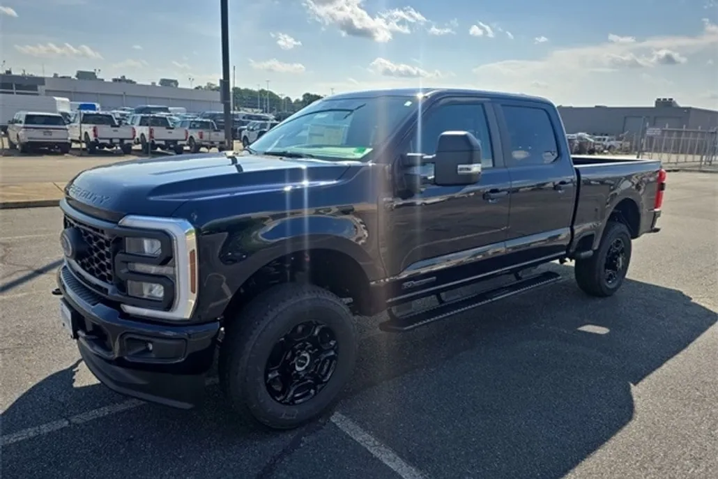 2025 Ford F-250 XL photo 1