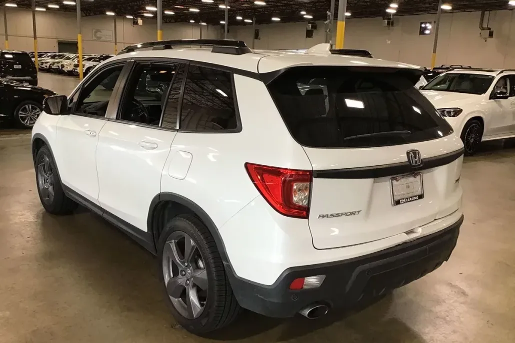 2021 Honda Passport Touring photo 1