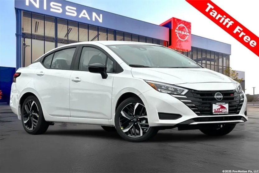 2025 Nissan Versa 1.6 SR photo 1