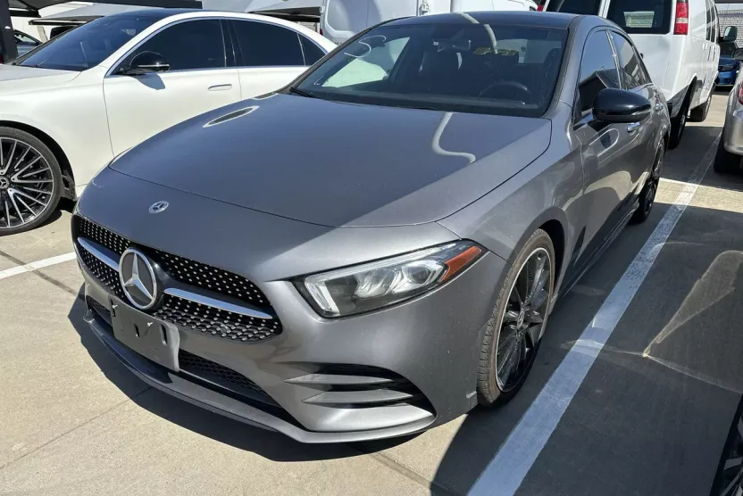2021 Mercedes Benz A 220 photo 1