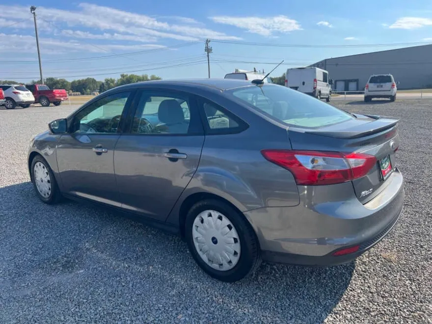 2014 Ford Focus SE photo 1