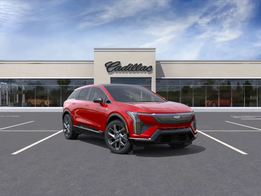 2025 Cadillac Optiq Luxury photo 1