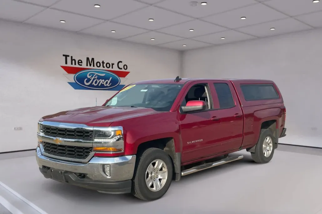 2018 Chevrolet Silverado 1500 LT photo 1