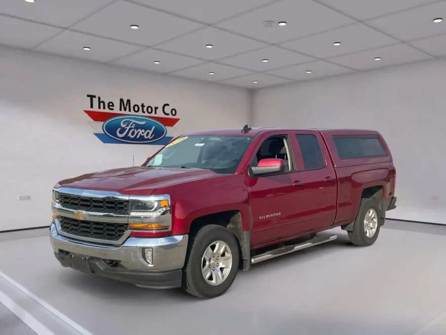 2018 Chevrolet Silverado 1500 LT photo 1