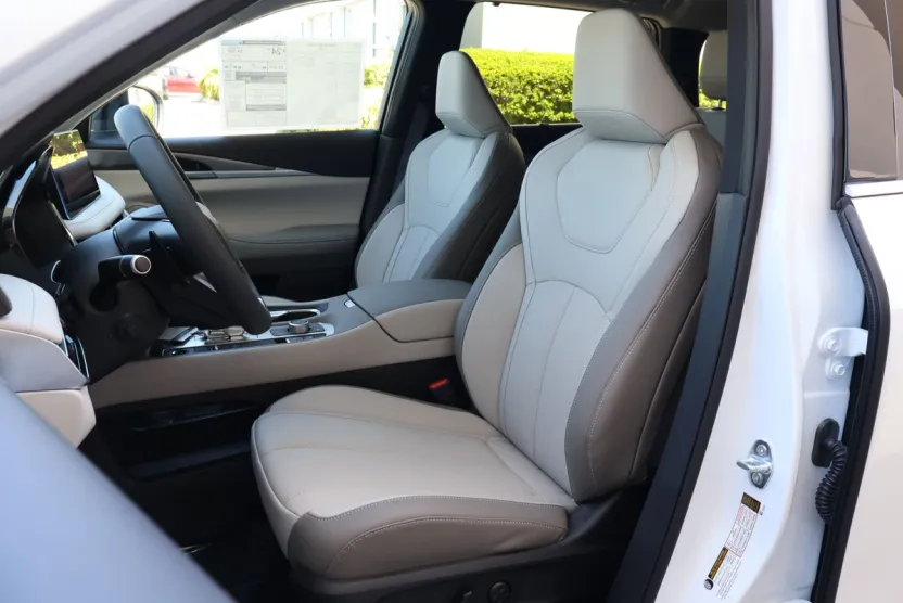 2026 Infiniti QX60 Luxe photo 1