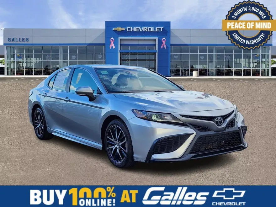 2023 Toyota Camry SE photo 1