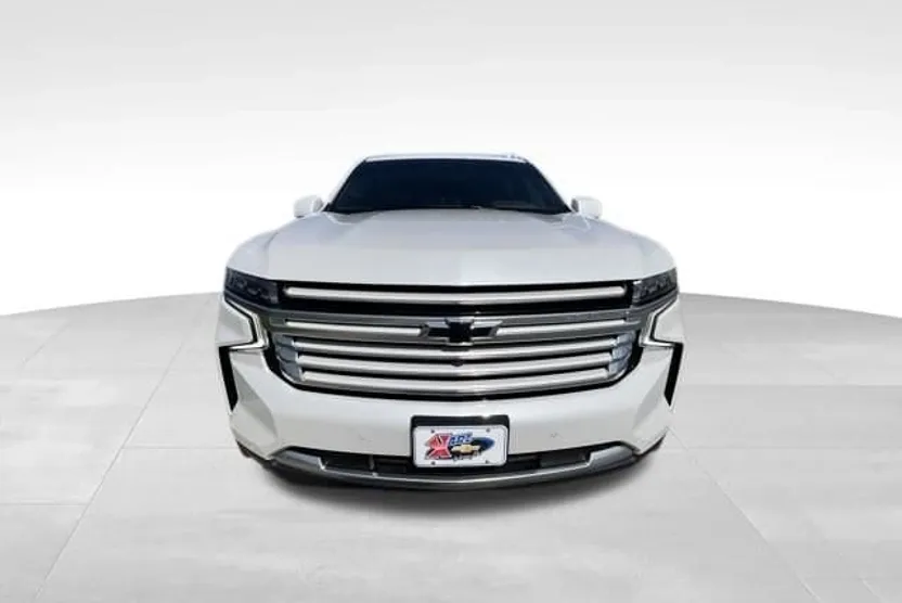 2021 Chevrolet Suburban High Country photo 1