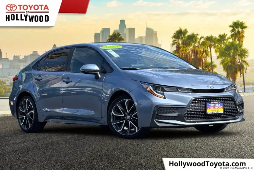 2022 Toyota Corolla SE photo 1