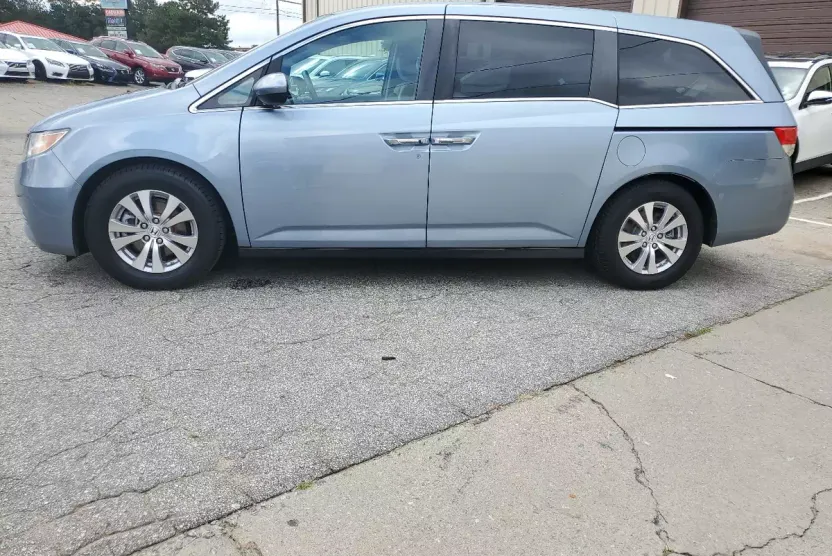 2014 Honda Odyssey EX photo 1