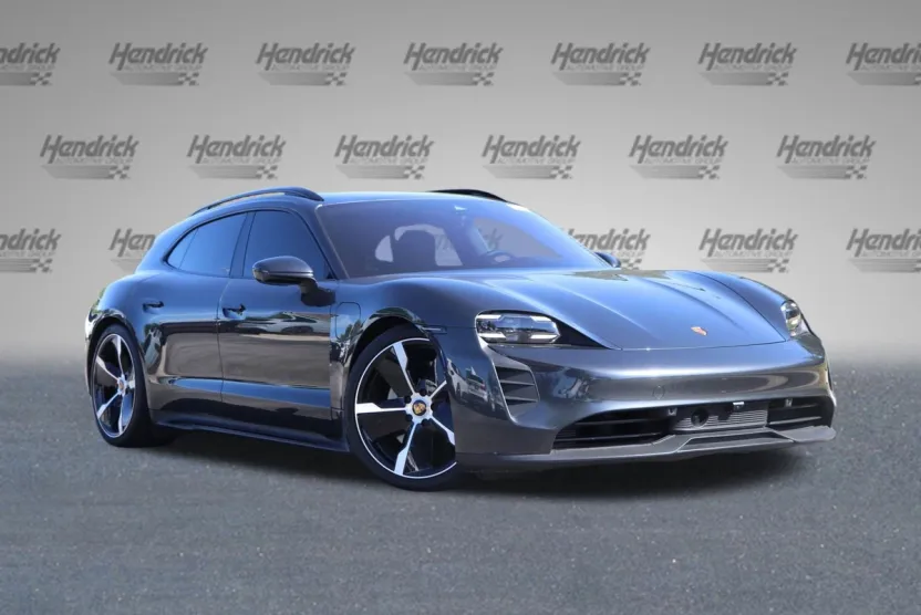 2024 Porsche Taycan GTS Sport Turismo photo 1
