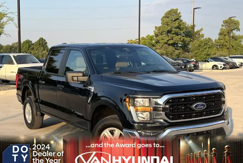 2023 Ford F-150 XLT photo 1