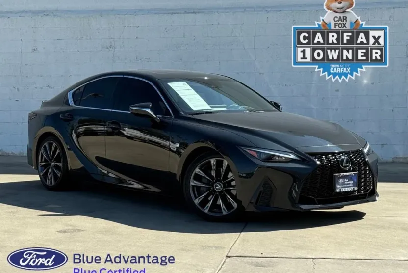 2023 Lexus IS 350 F SPORT photo 1