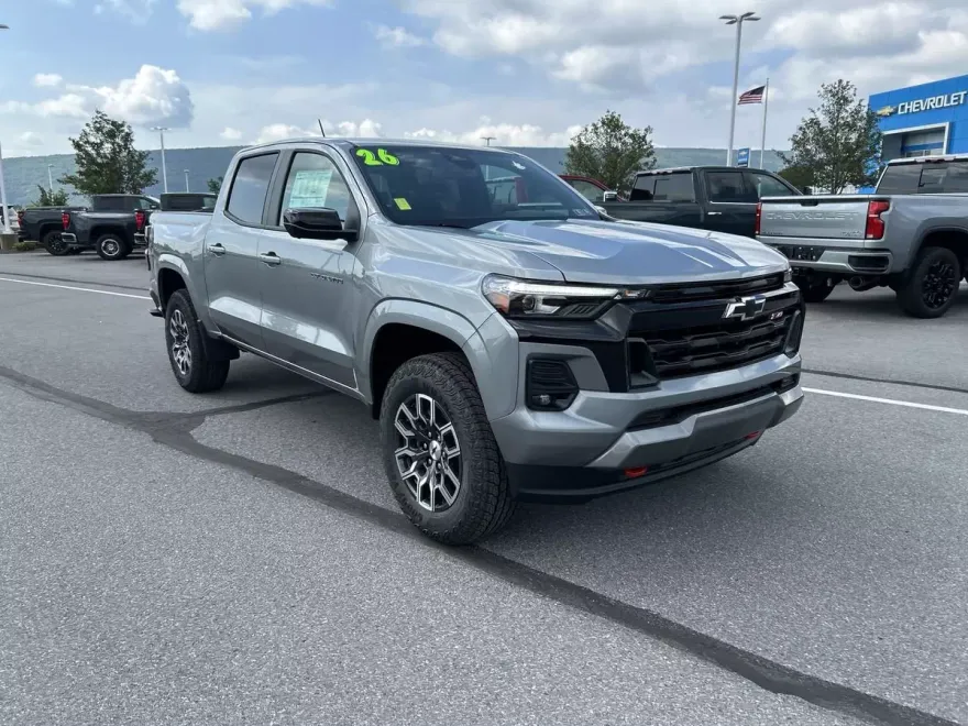 2026 Chevrolet Colorado Z71 photo 1