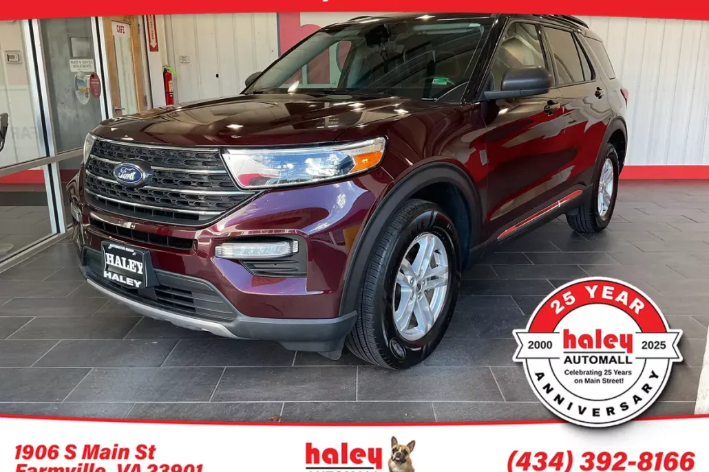 2022 Ford Explorer XLT photo 1