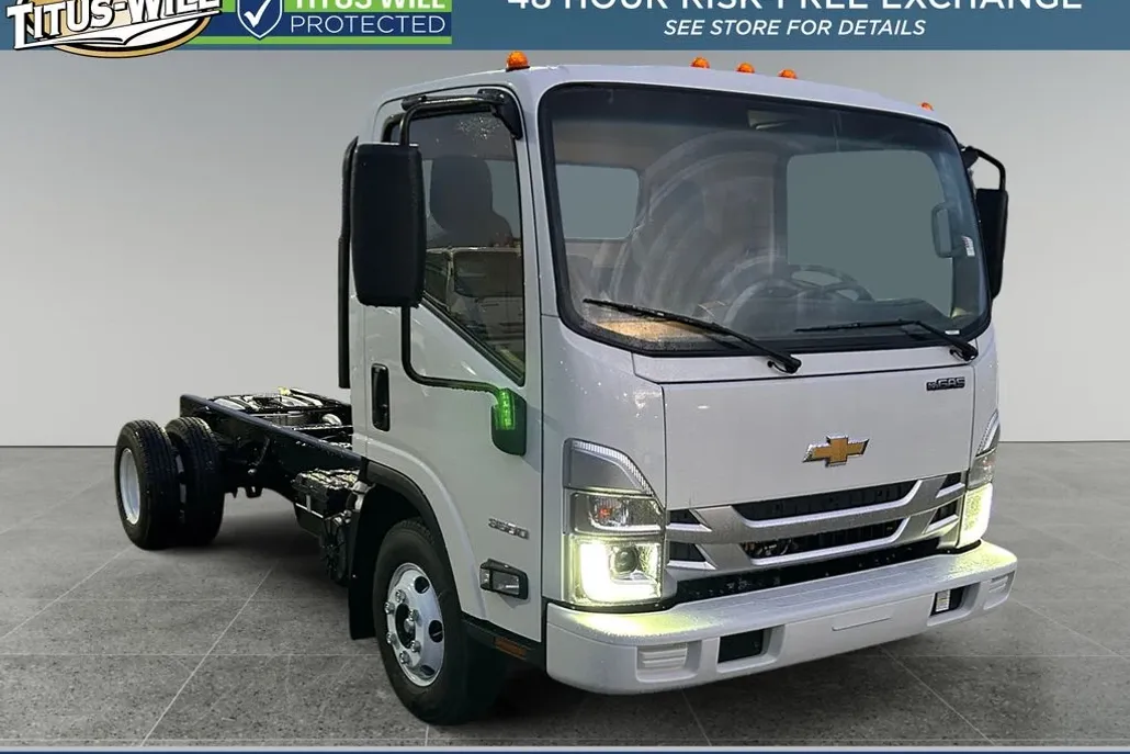 2025 Chevrolet Silverado 3500HD photo 1