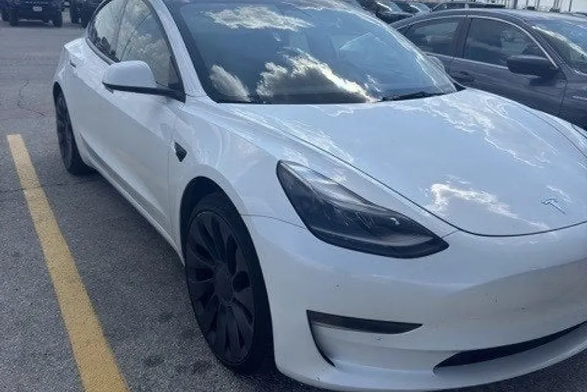 2023 Tesla Model 3 Performance photo 1