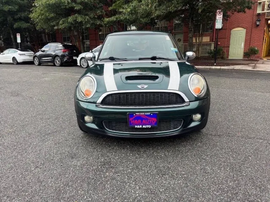 2009 Mini Cooper S 2 Door photo 1