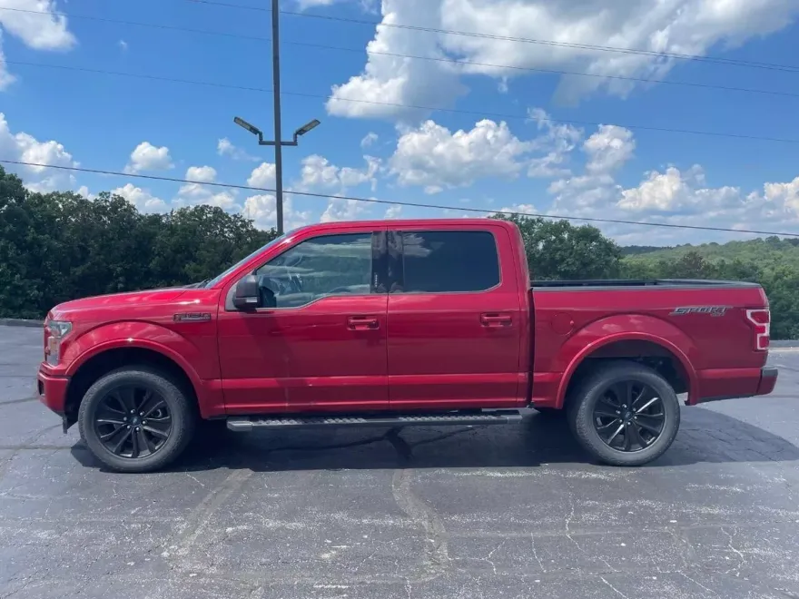 2020 Ford F-150 XLT photo 1