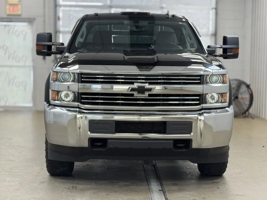 2017 Chevrolet Silverado 2500HD Work Truck photo 1