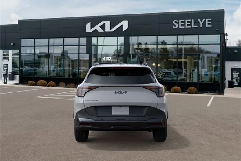 2026 Kia Sportage X-Line photo 1