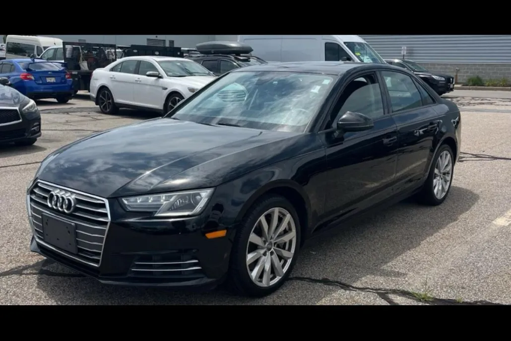 2017 Audi A4 TFSI Premium Quattro photo 1