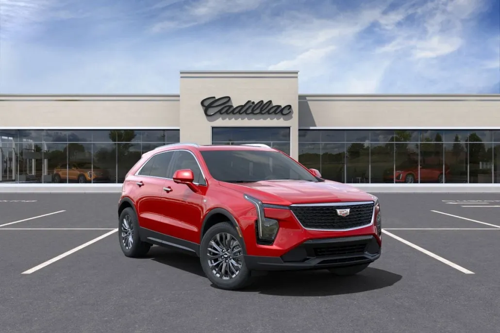 2025 Cadillac XT4 Premium Luxury photo 1