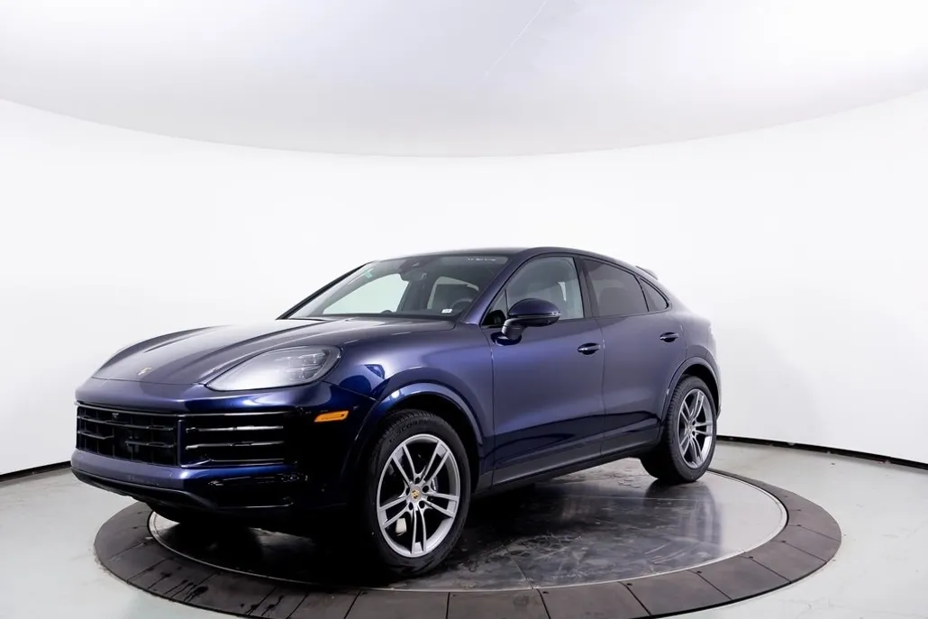 2025 Porsche Cayenne Coupe photo 1