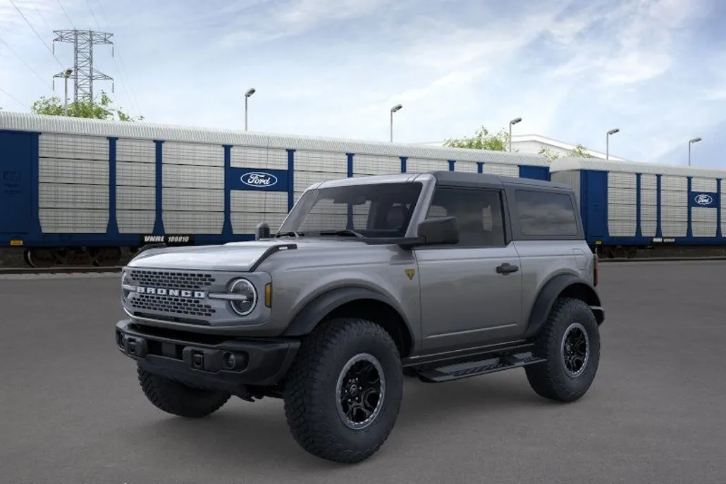 2025 Ford Bronco Badlands photo 1