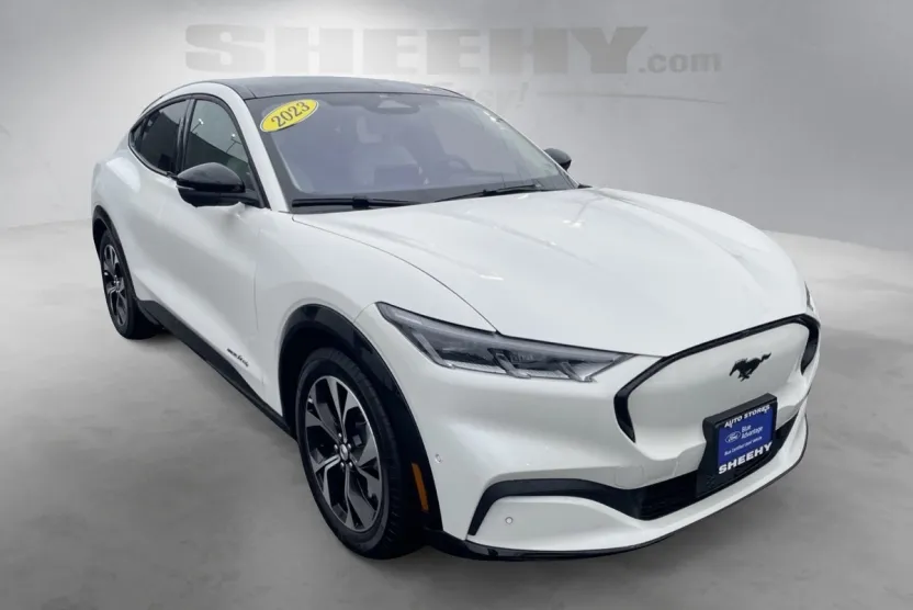 2023 Ford Mustang Mach-E Premium photo 1