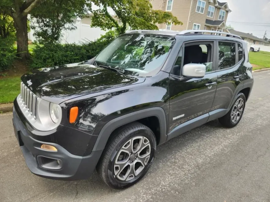 2016 Jeep Renegade Limited photo 1