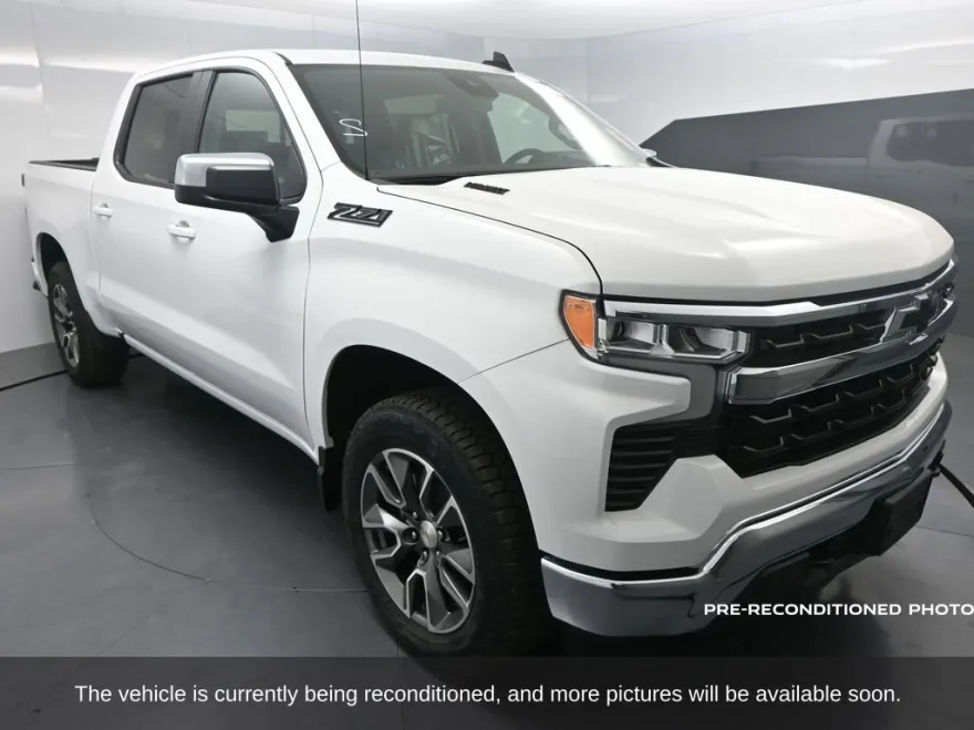 2025 Chevrolet Silverado 1500 photo 1