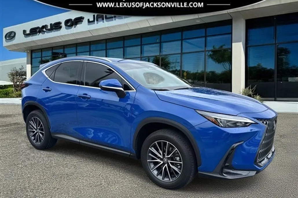 2025 Lexus NX 250 photo 1