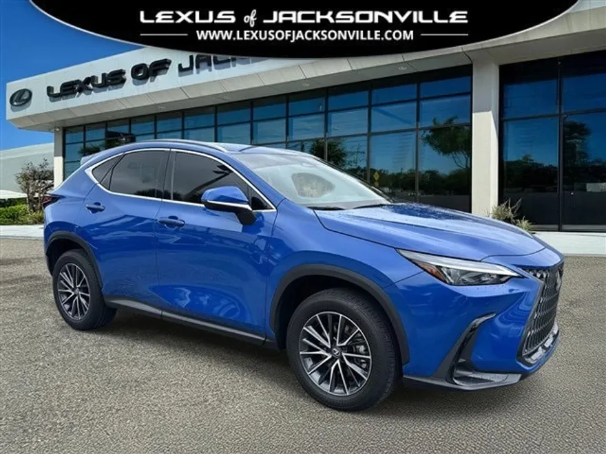 2025 Lexus NX 250 photo 1