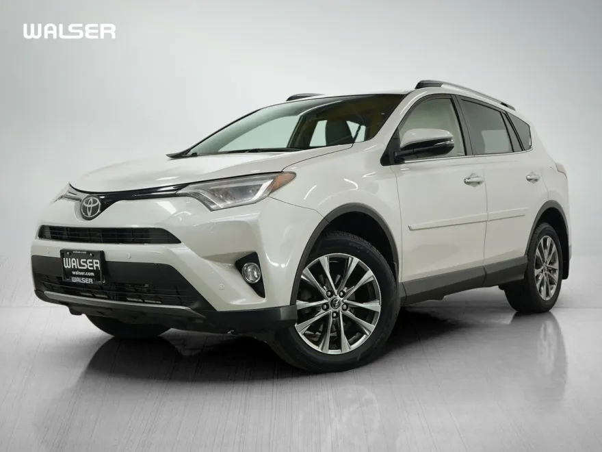 2017 Toyota RAV4 Limited photo 1