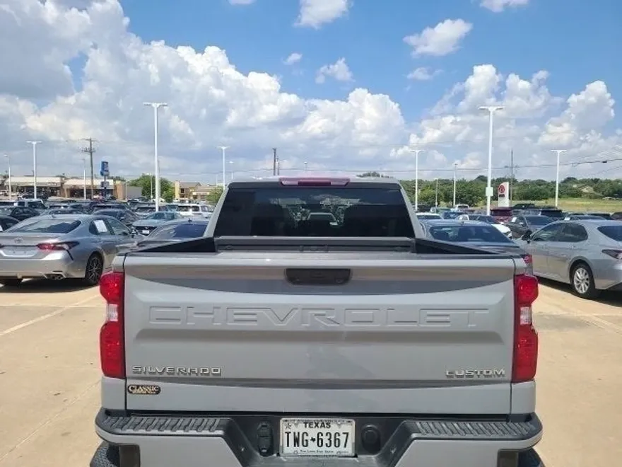 2024 Chevrolet Silverado 1500 Custom photo 1