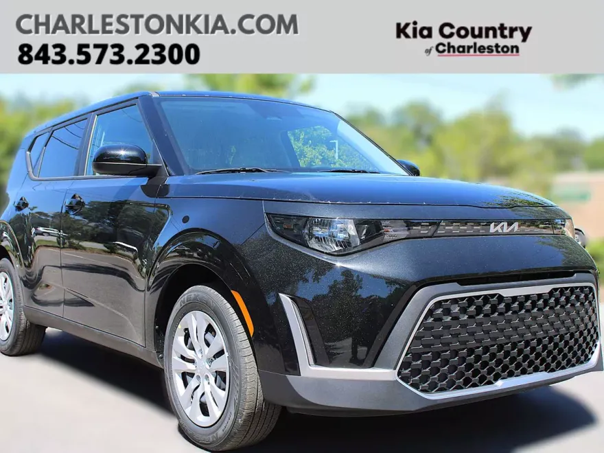 2025 Kia Soul LX photo 1