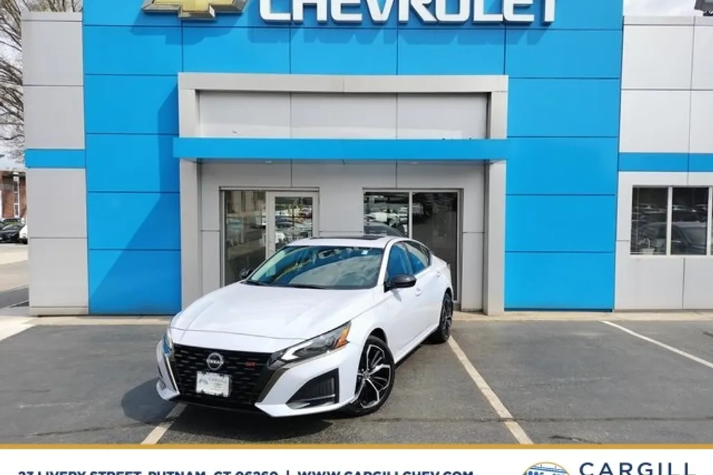 2025 Nissan Altima 2.5 SR photo 1