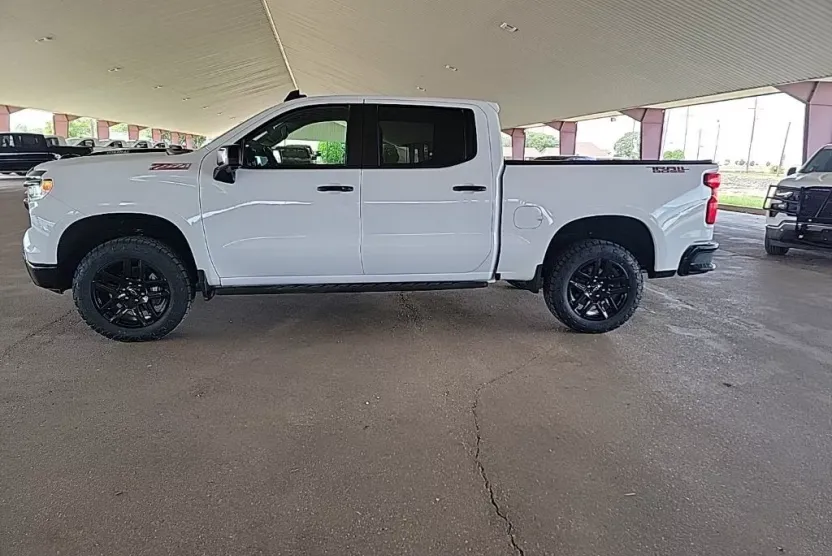 2022 Chevrolet Silverado 1500 LT Trail Boss photo 1