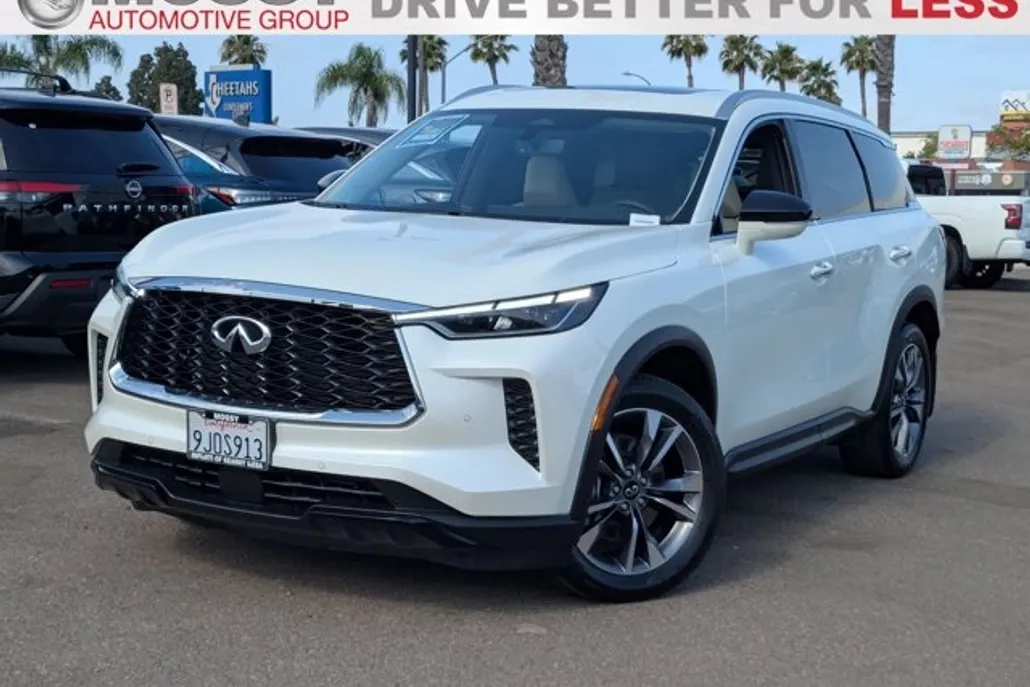 2024 Infiniti QX60 Luxe photo 1