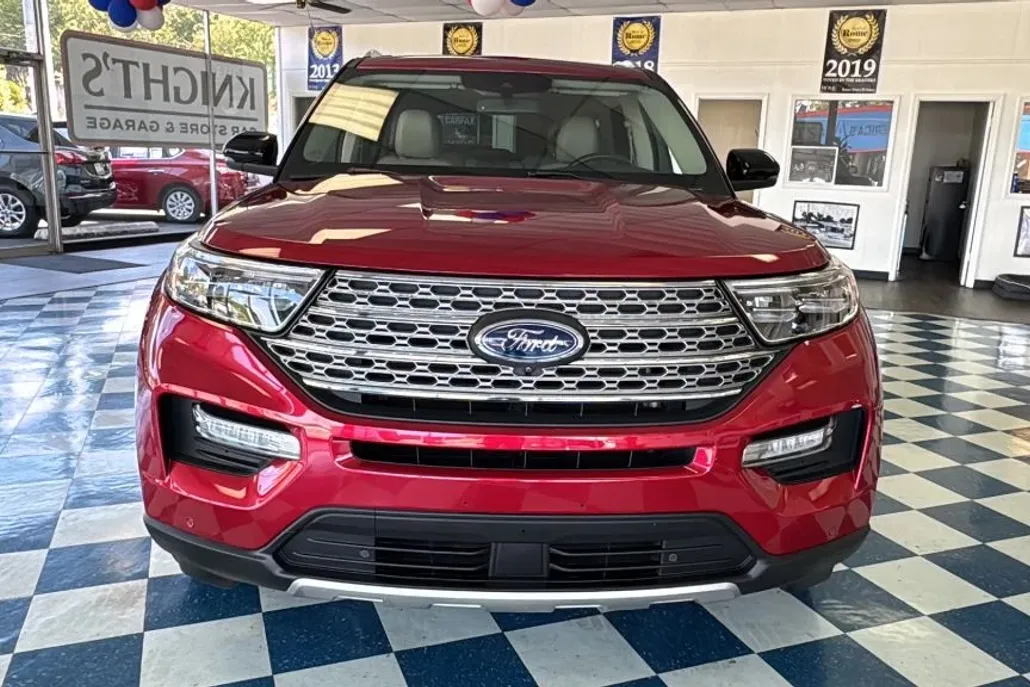 2020 Ford Explorer Limited Sport photo 1