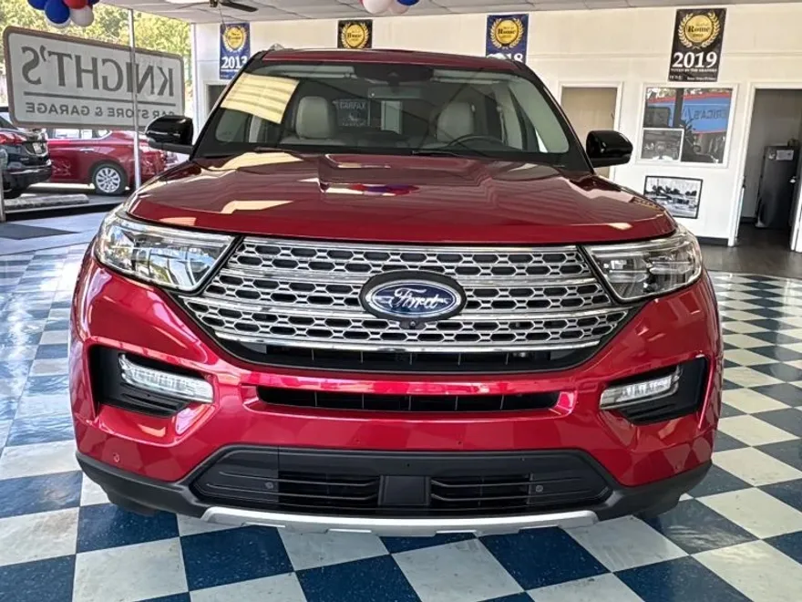 2020 Ford Explorer Limited Sport photo 1