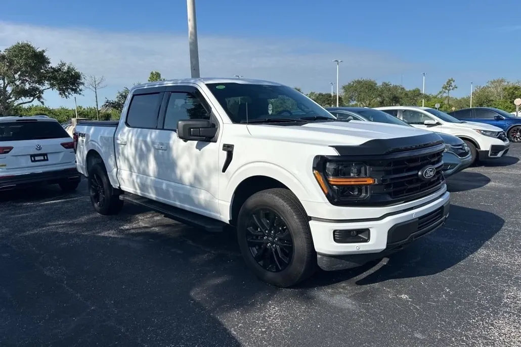 2024 Ford F-150 XLT photo 1