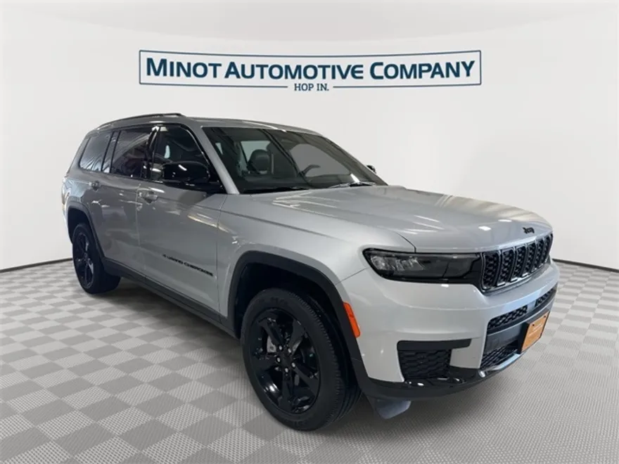 2025 Jeep Grand Cherokee Altitude X photo 1