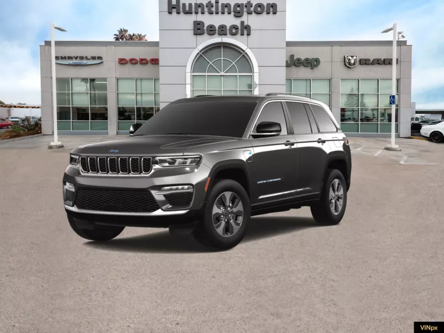 2023 Jeep Cherokee 4xe Base photo 1