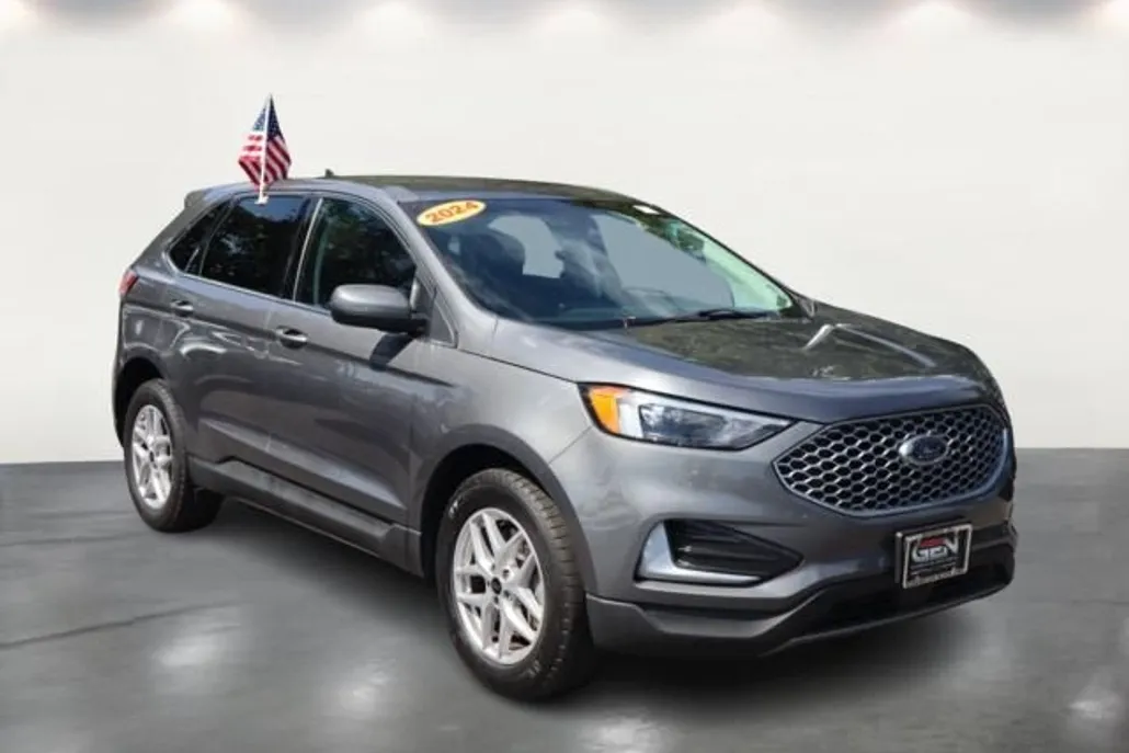 2024 Ford Edge SEL photo 1